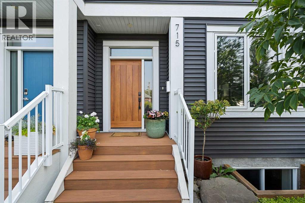 Single Family House for Sale in   Avenue SE Ramsay Calgary 