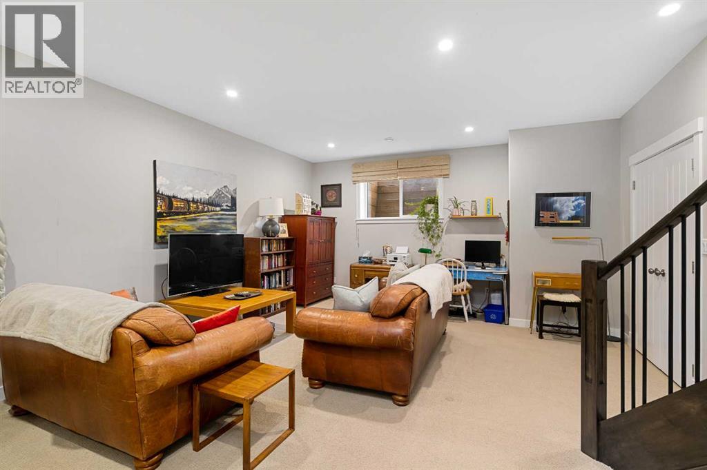 Single Family House for Sale in   Avenue SE Ramsay Calgary 