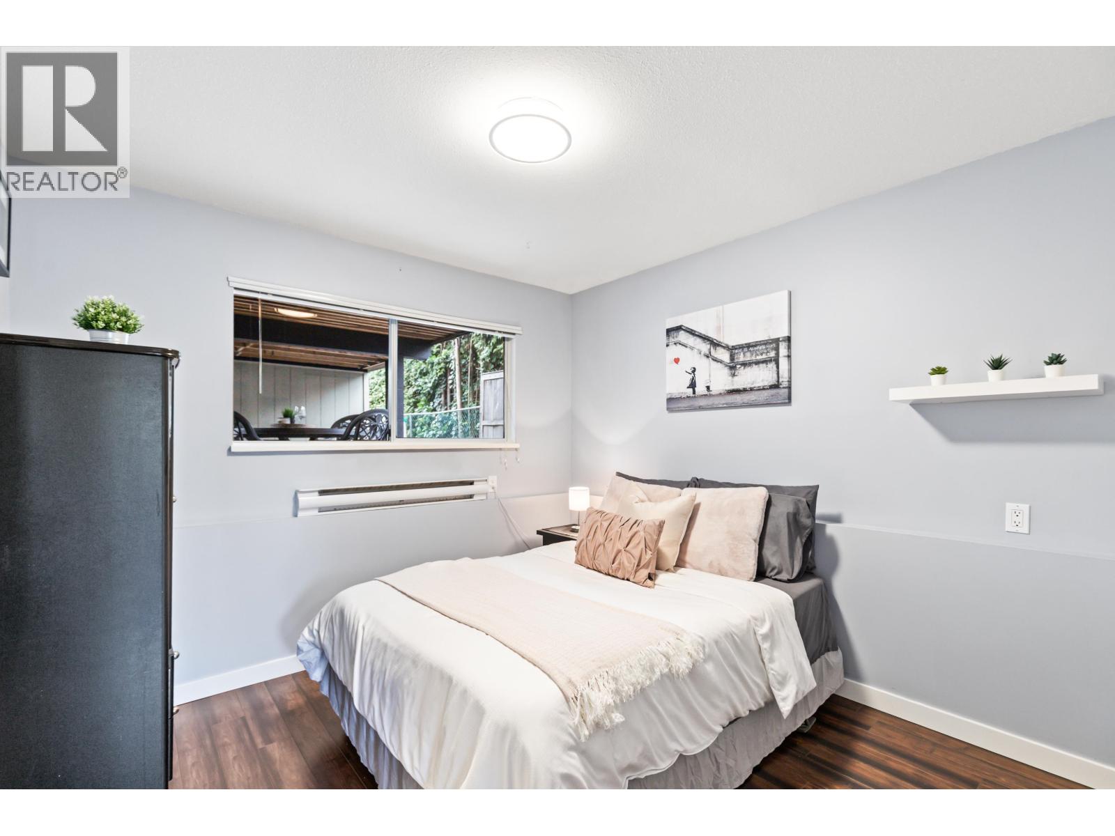 19226 HAMMOND ROAD, Pitt Meadows