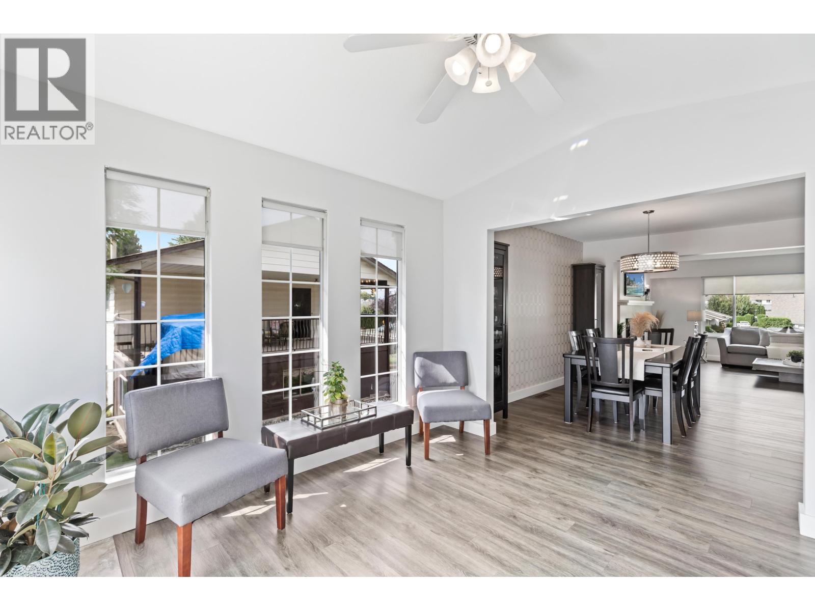 19226 HAMMOND ROAD, Pitt Meadows