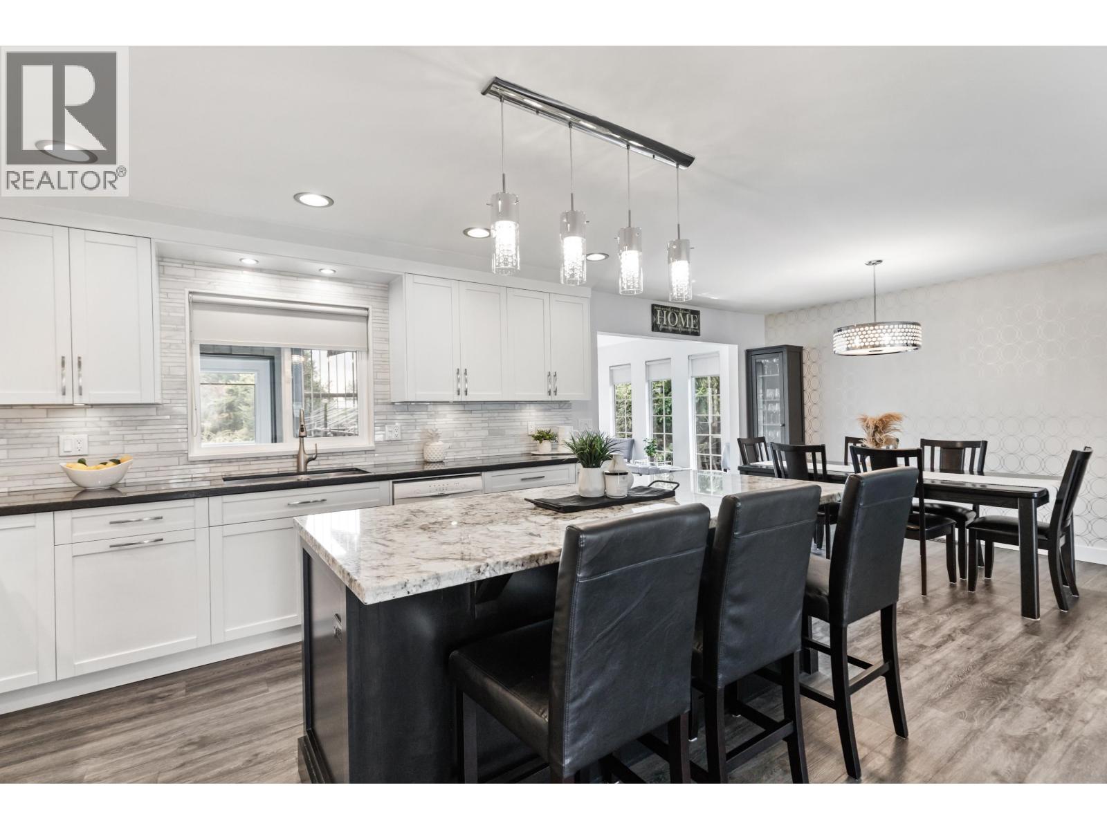 19226 HAMMOND ROAD, Pitt Meadows