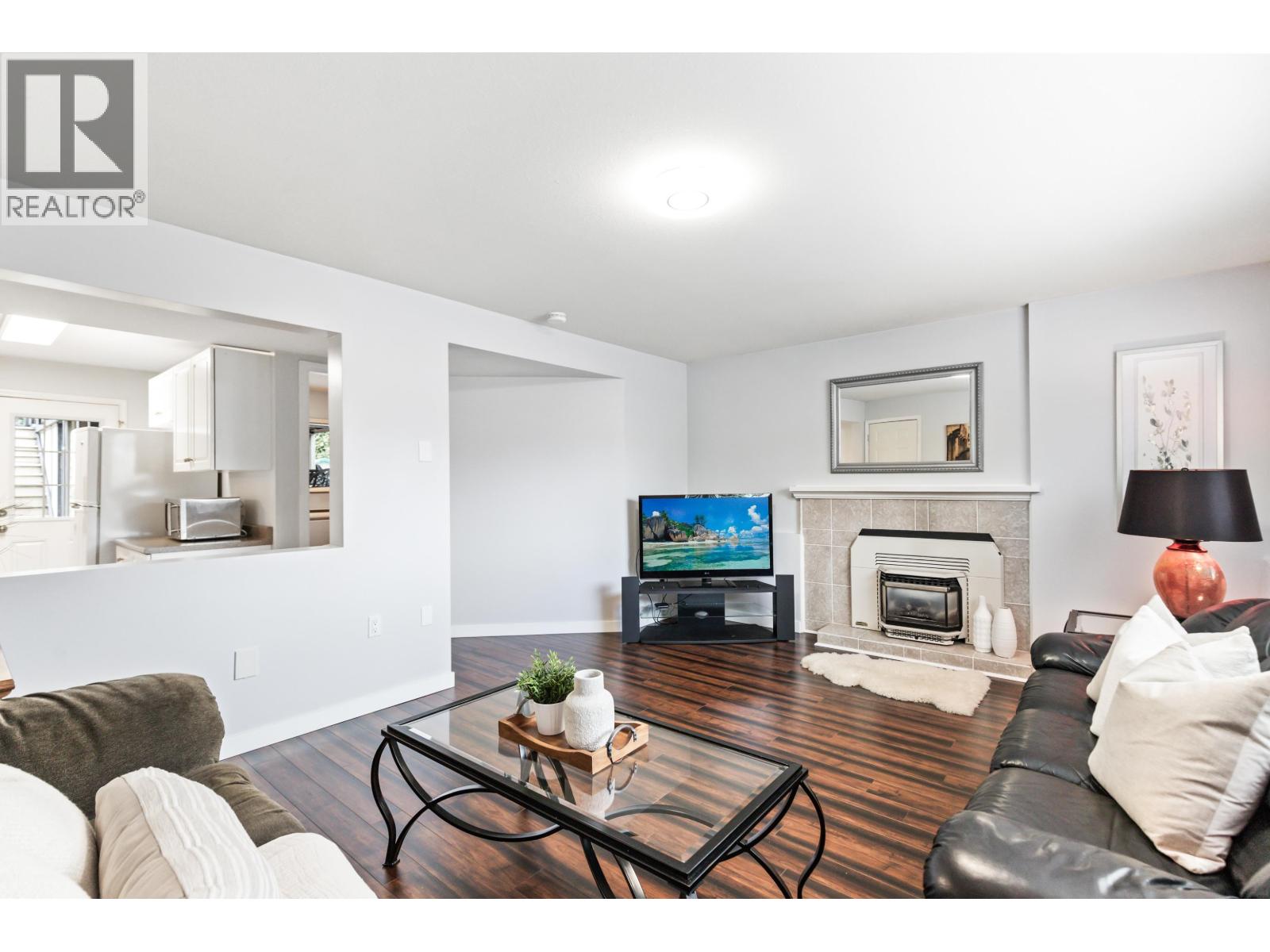 19226 HAMMOND ROAD, Pitt Meadows