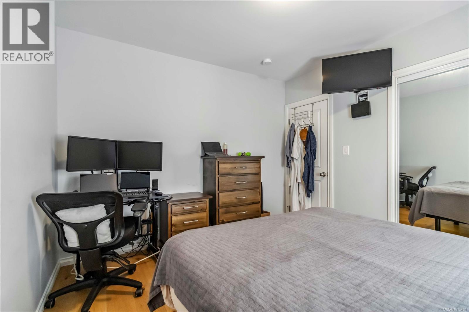 1112 Craigflower Rd, Esquimalt