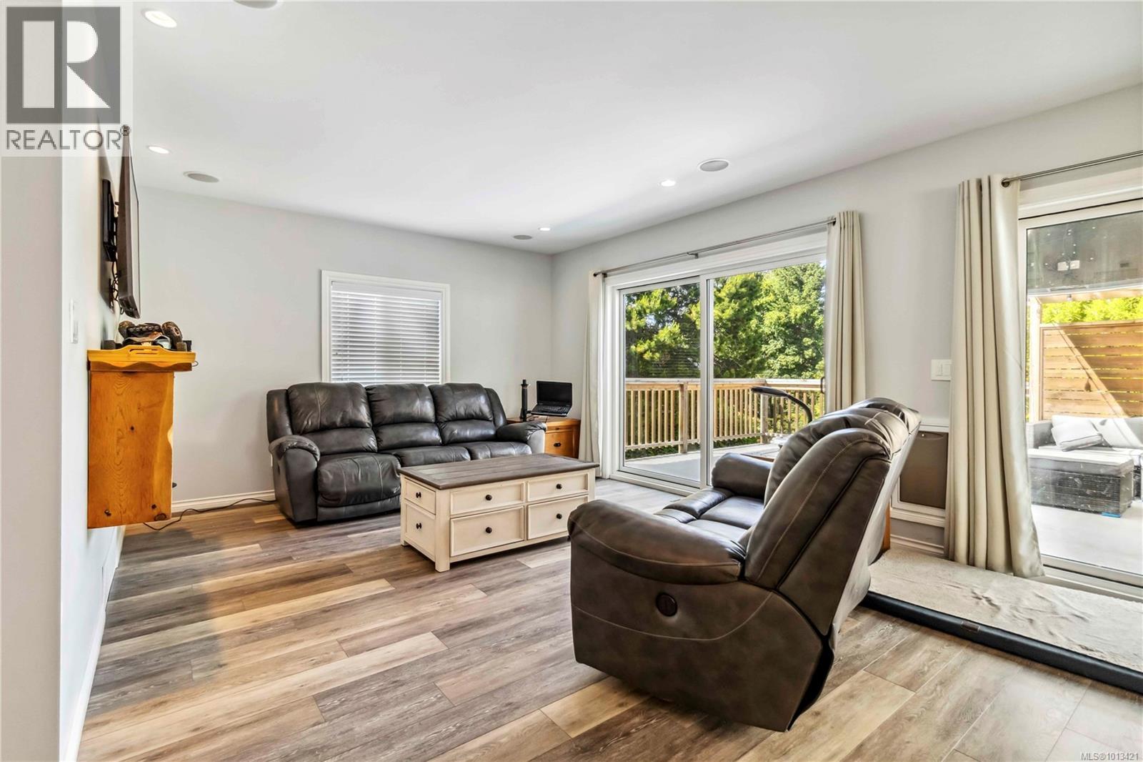 1112 Craigflower Rd, Esquimalt