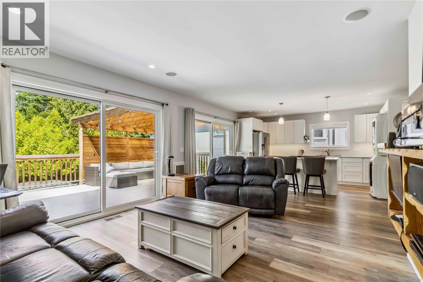 1112 Craigflower Rd, Esquimalt