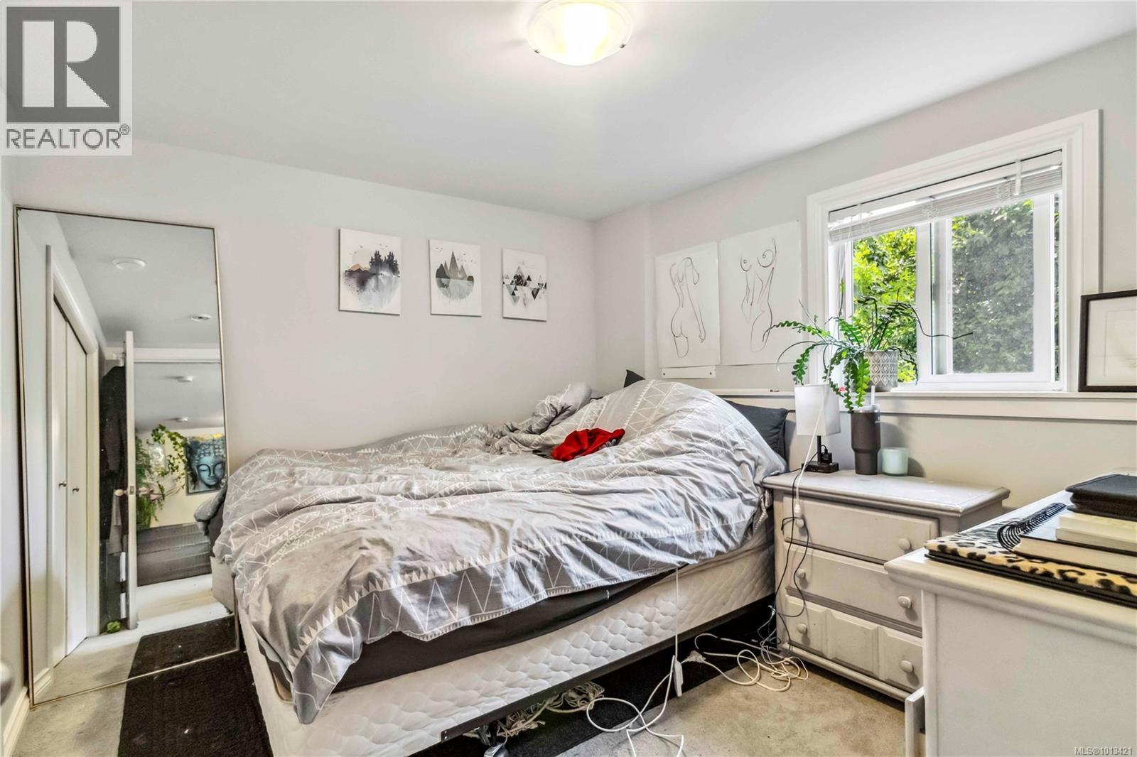 1112 Craigflower Rd, Esquimalt