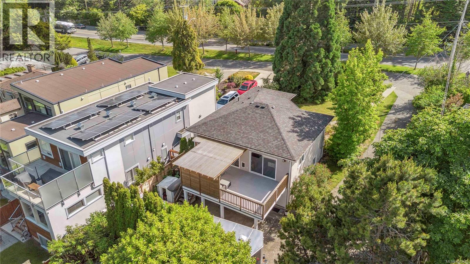 1112 Craigflower Rd, Esquimalt