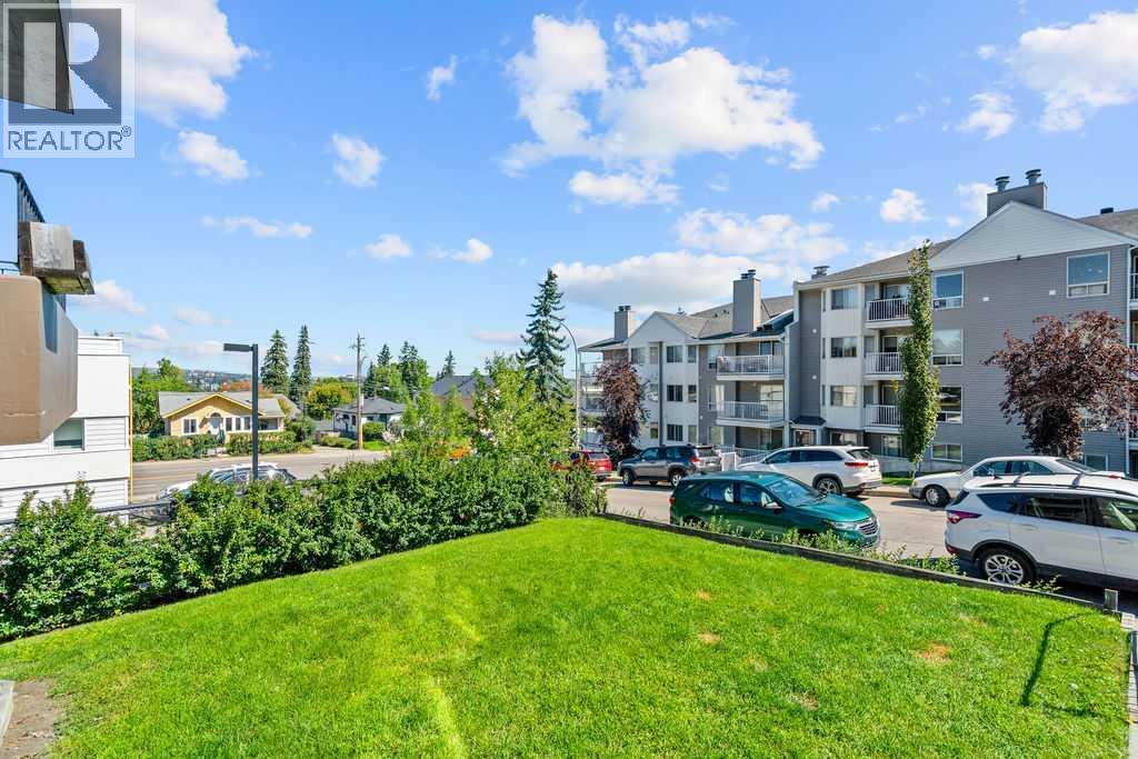 Single Family House for Sale in   A Street SW Bankview Calgary 