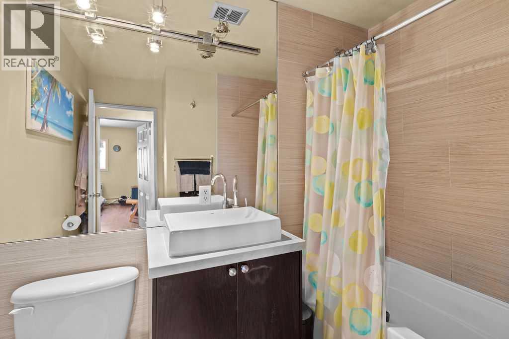 Single Family House for Sale in   A Street SW Bankview Calgary 