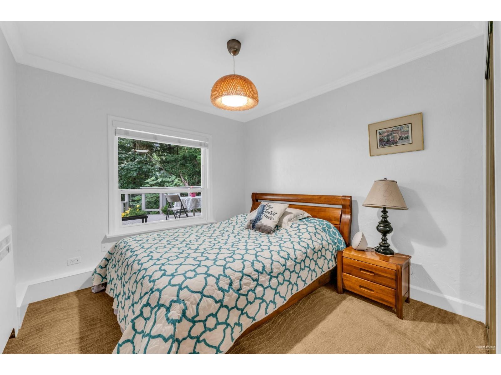 14104 MARINE DRIVE, White Rock
