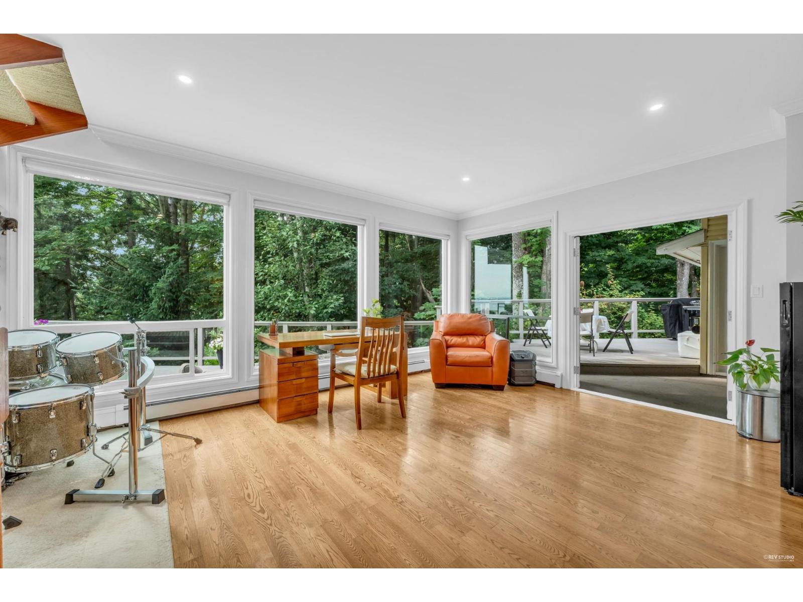 14104 MARINE DRIVE, White Rock
