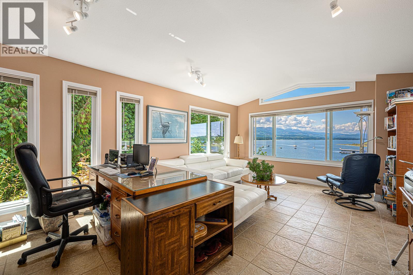 200 Crome Point Rd, Bowser