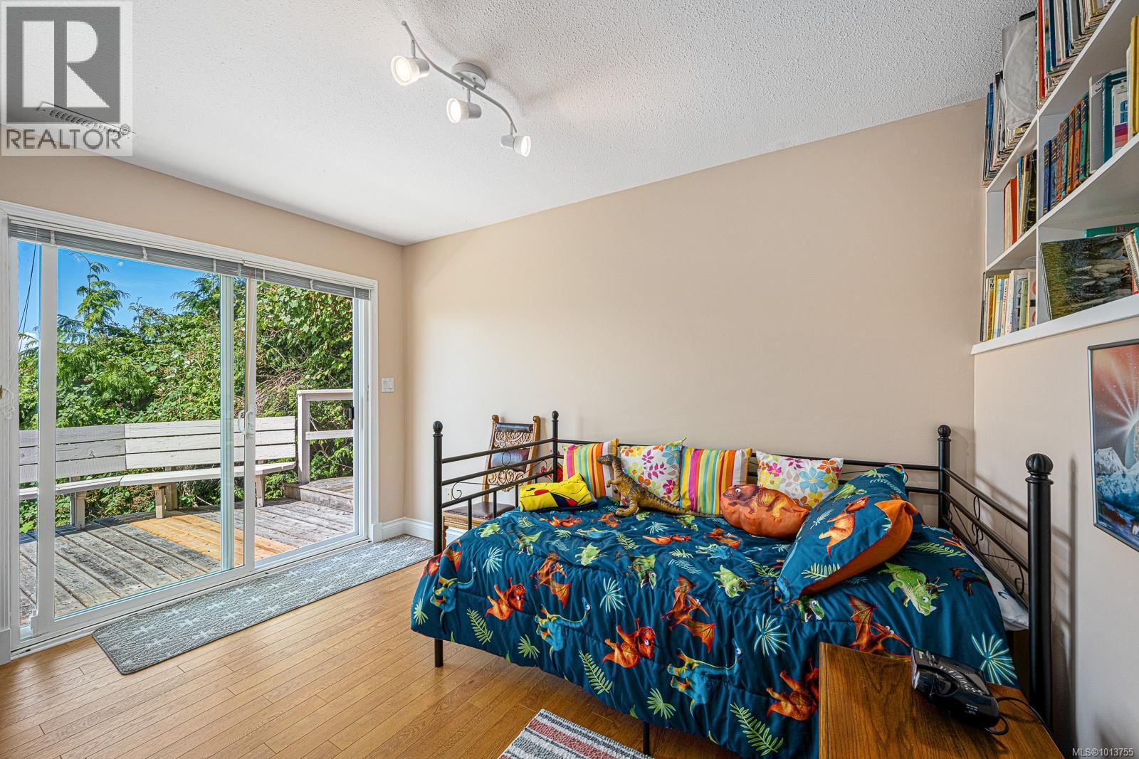 200 Crome Point Rd, Bowser