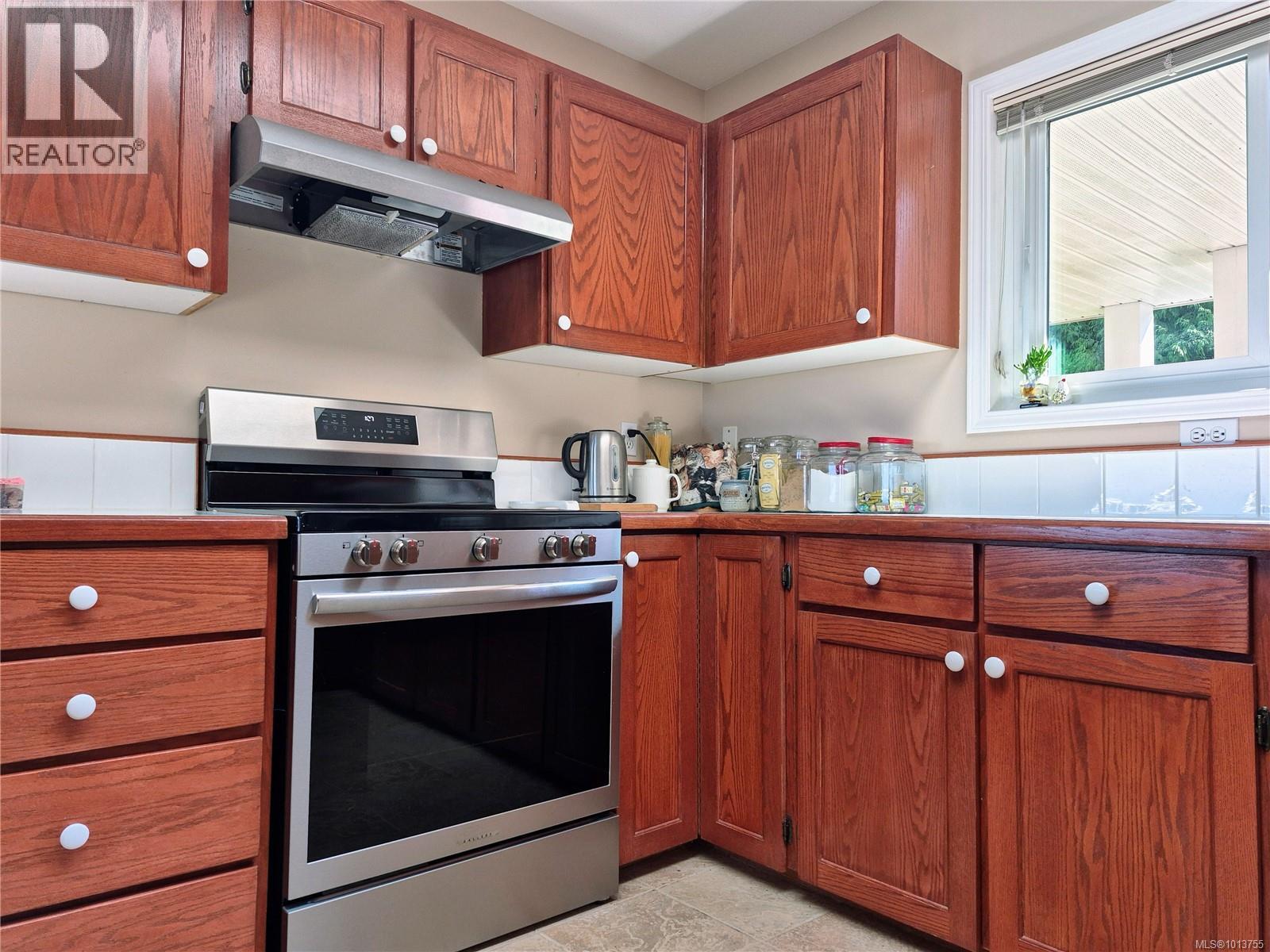 200 Crome Point Rd, Bowser