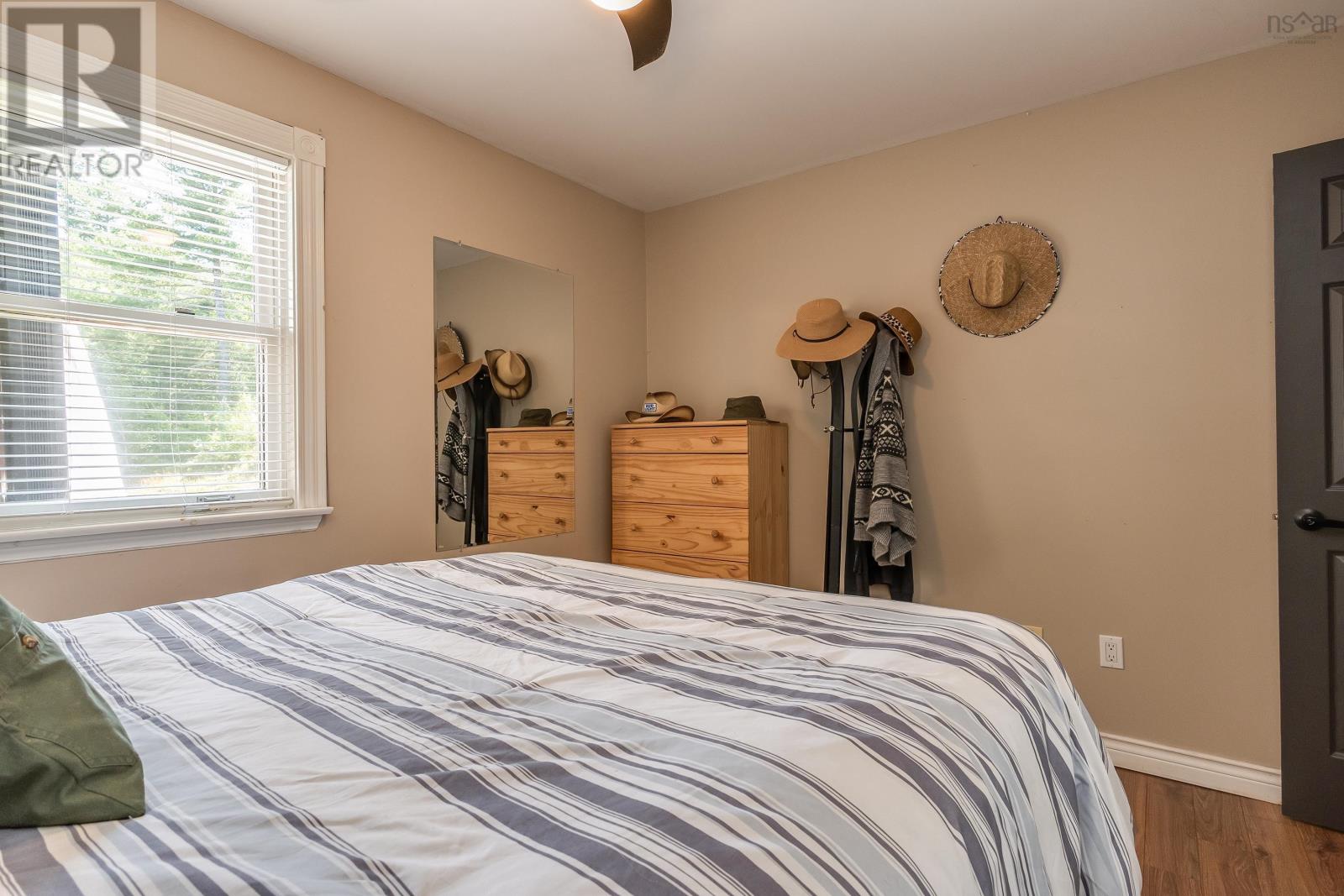 Property 14 of 26 of 252 Eves Road