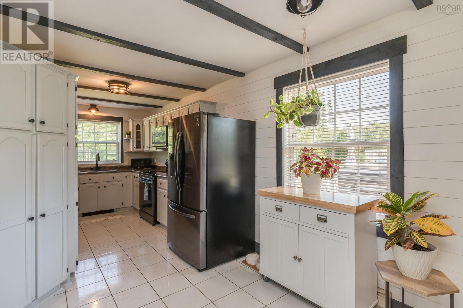 Property 4 of 26 of 252 Eves Road