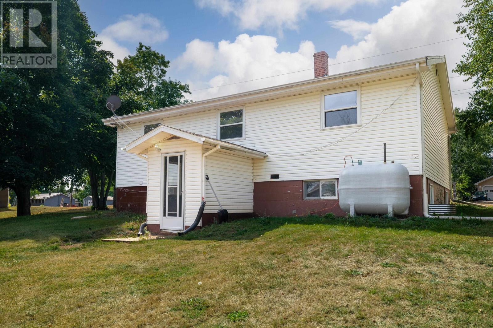 Multi-family House for Sale in  Ralden Avenue Sherwood 