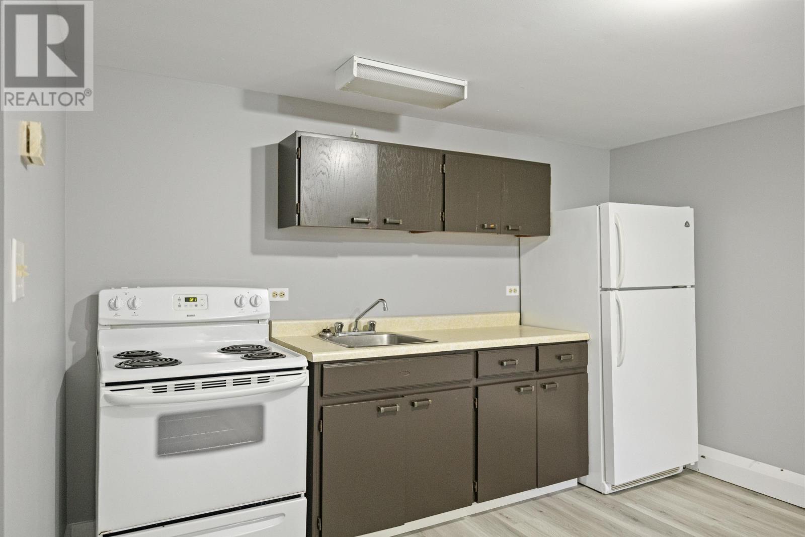 Multi-family House for Sale in  Ralden Avenue Sherwood 