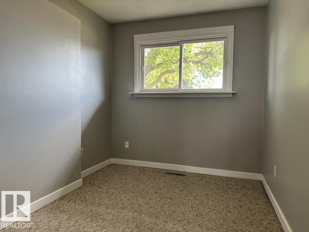 Single Family House Bungalow for Sale in /  AV NW Edmonton 