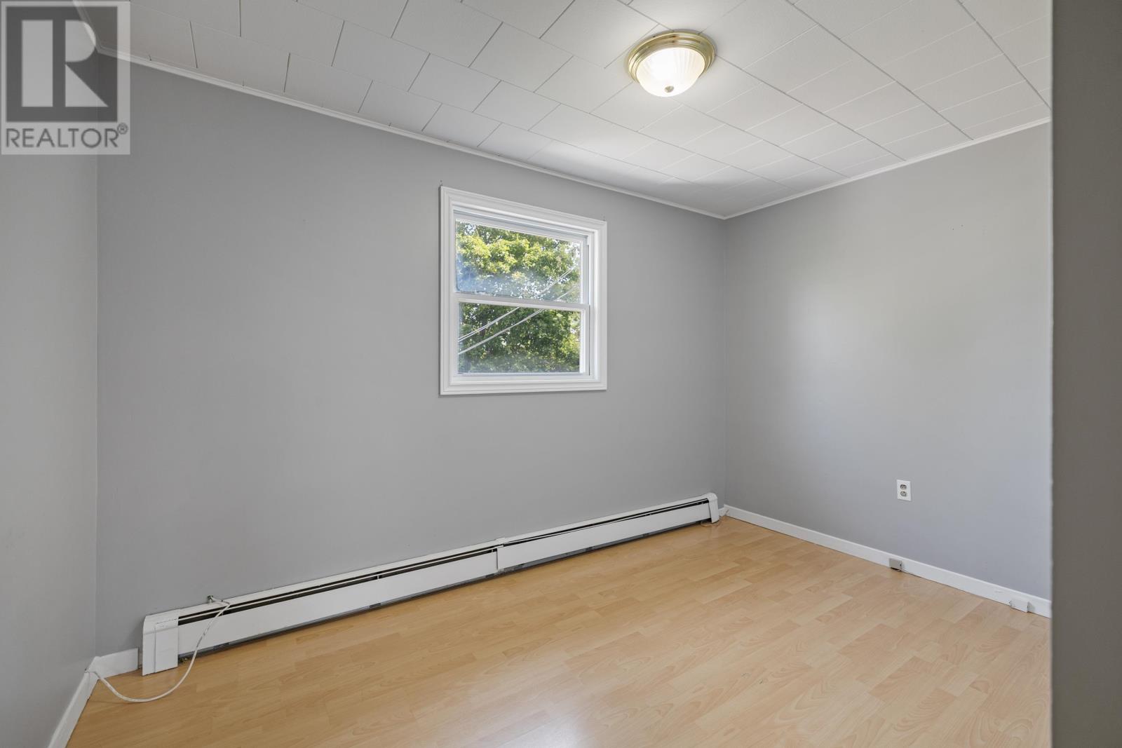 Single Family House Character for Sale in  Ralden Avenue Sherwood 