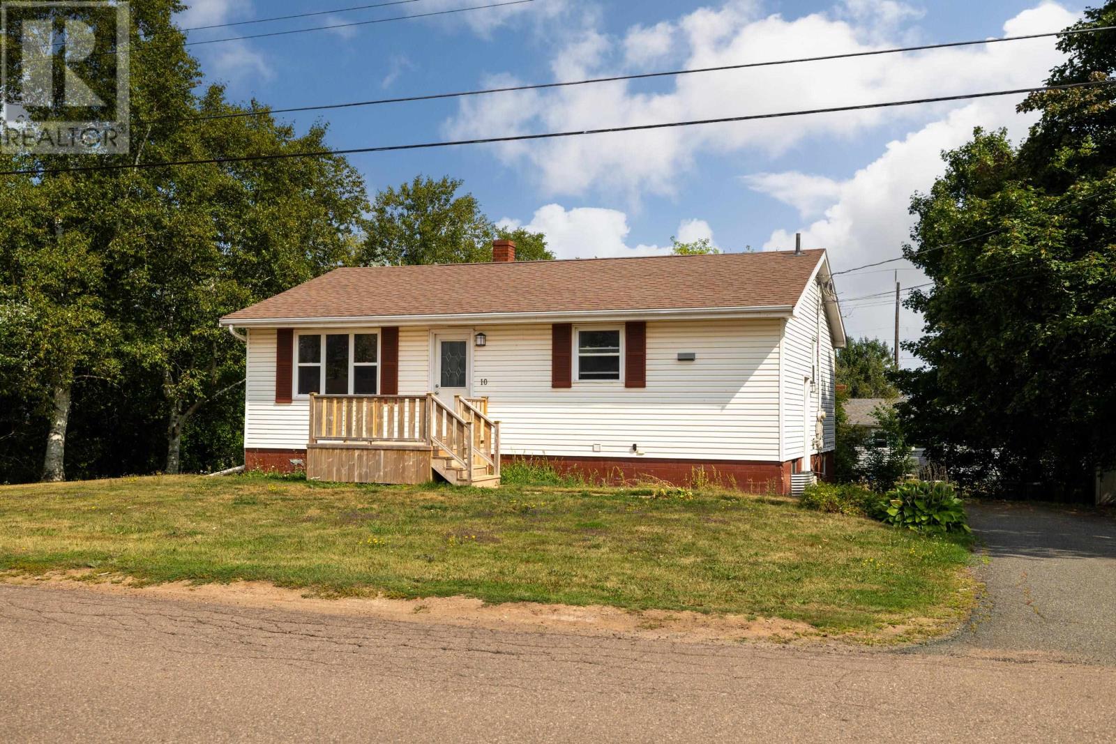 Single Family House Character for Sale in  Ralden Avenue Sherwood 
