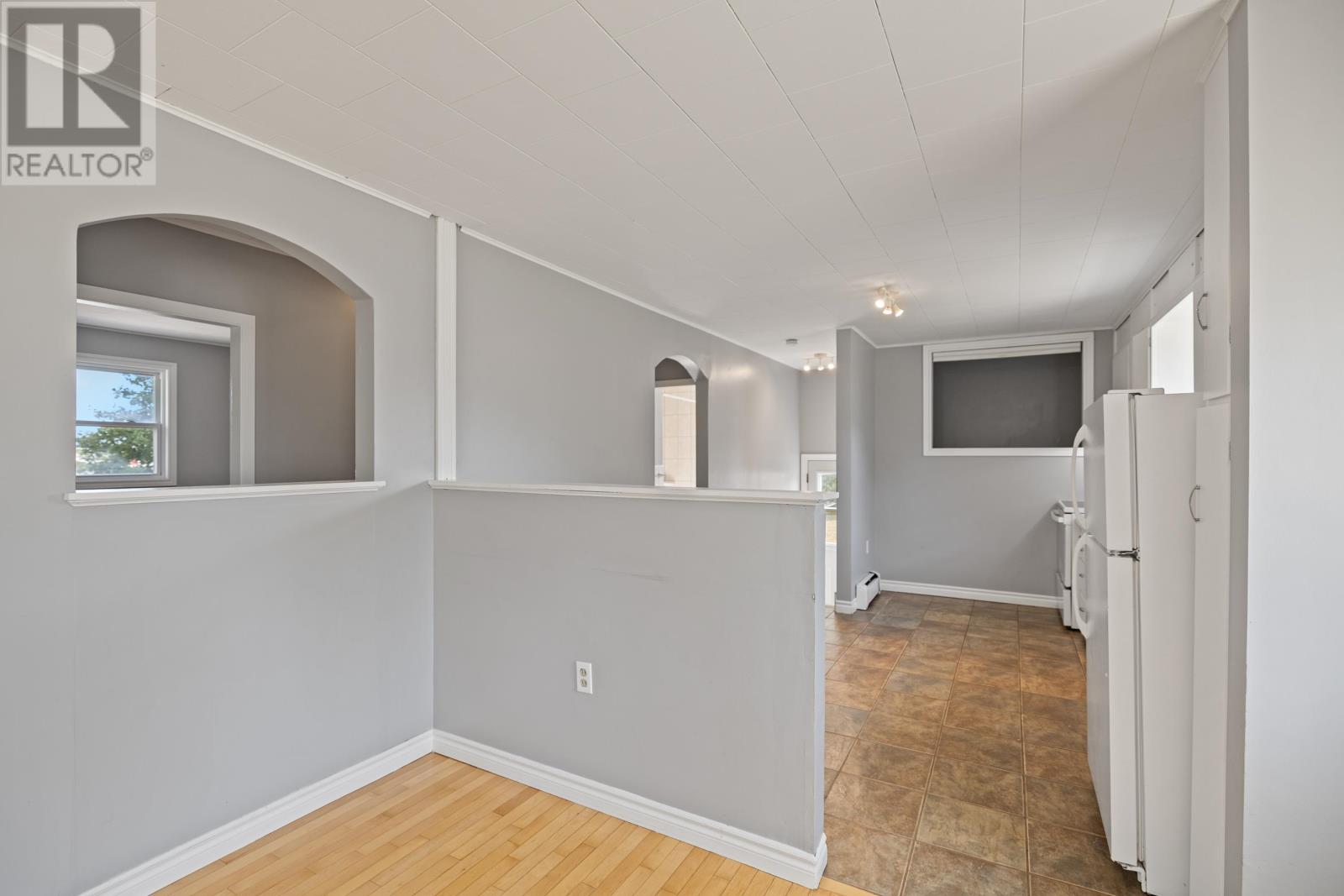 Single Family House Character for Sale in  Ralden Avenue Sherwood 
