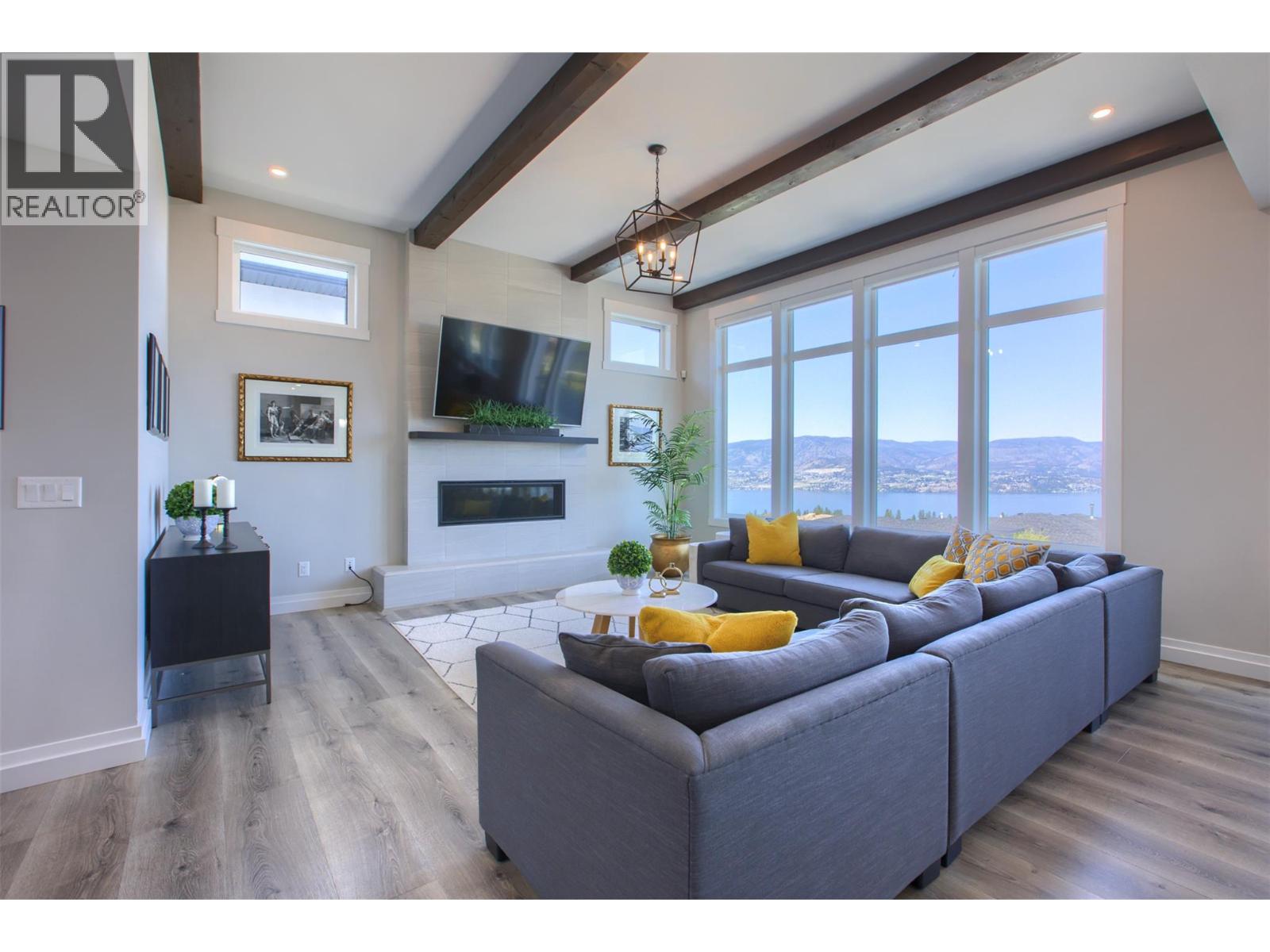  446 Hawk Hill Drive, Kelowna