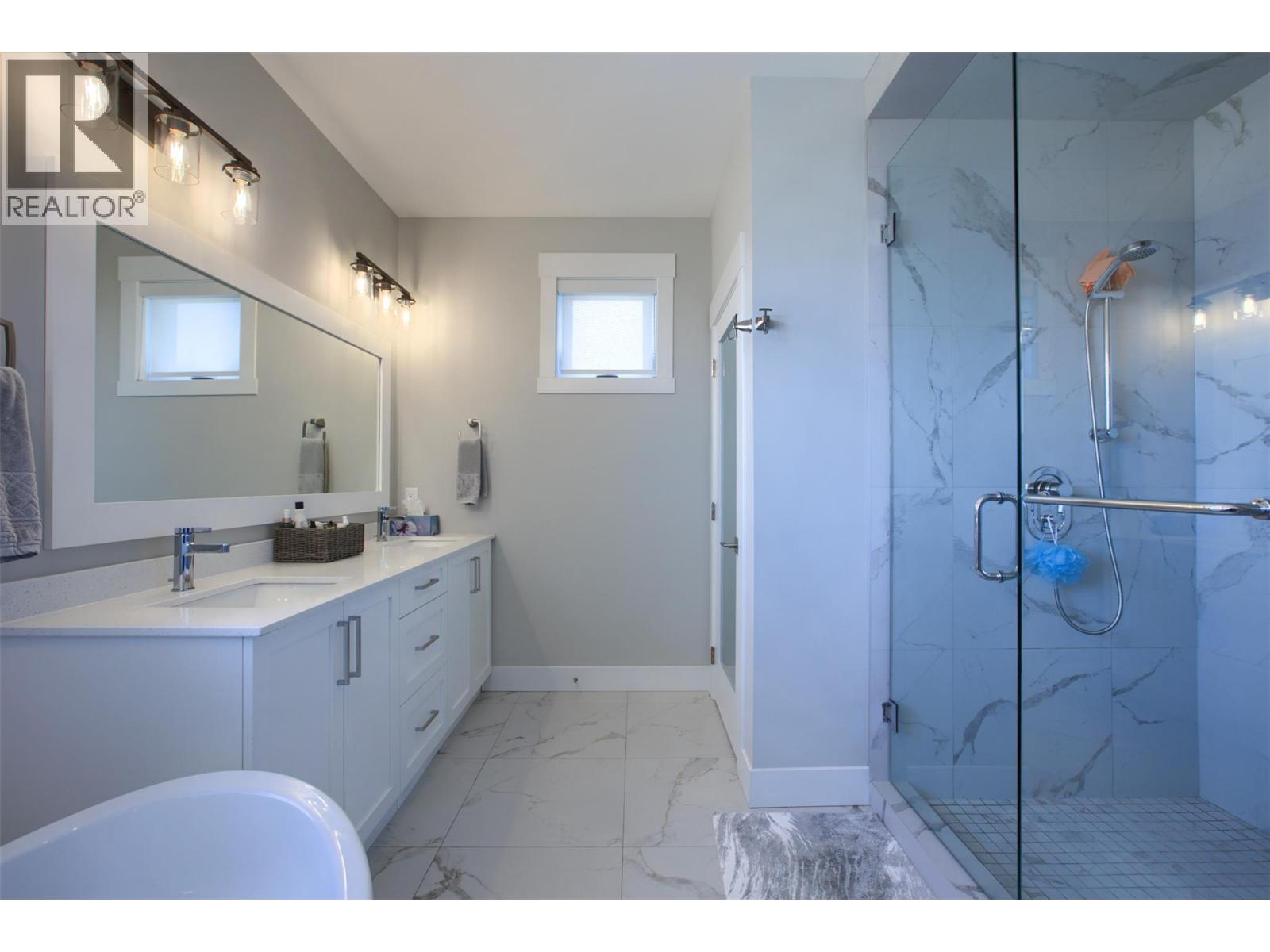  446 Hawk Hill Drive, Kelowna