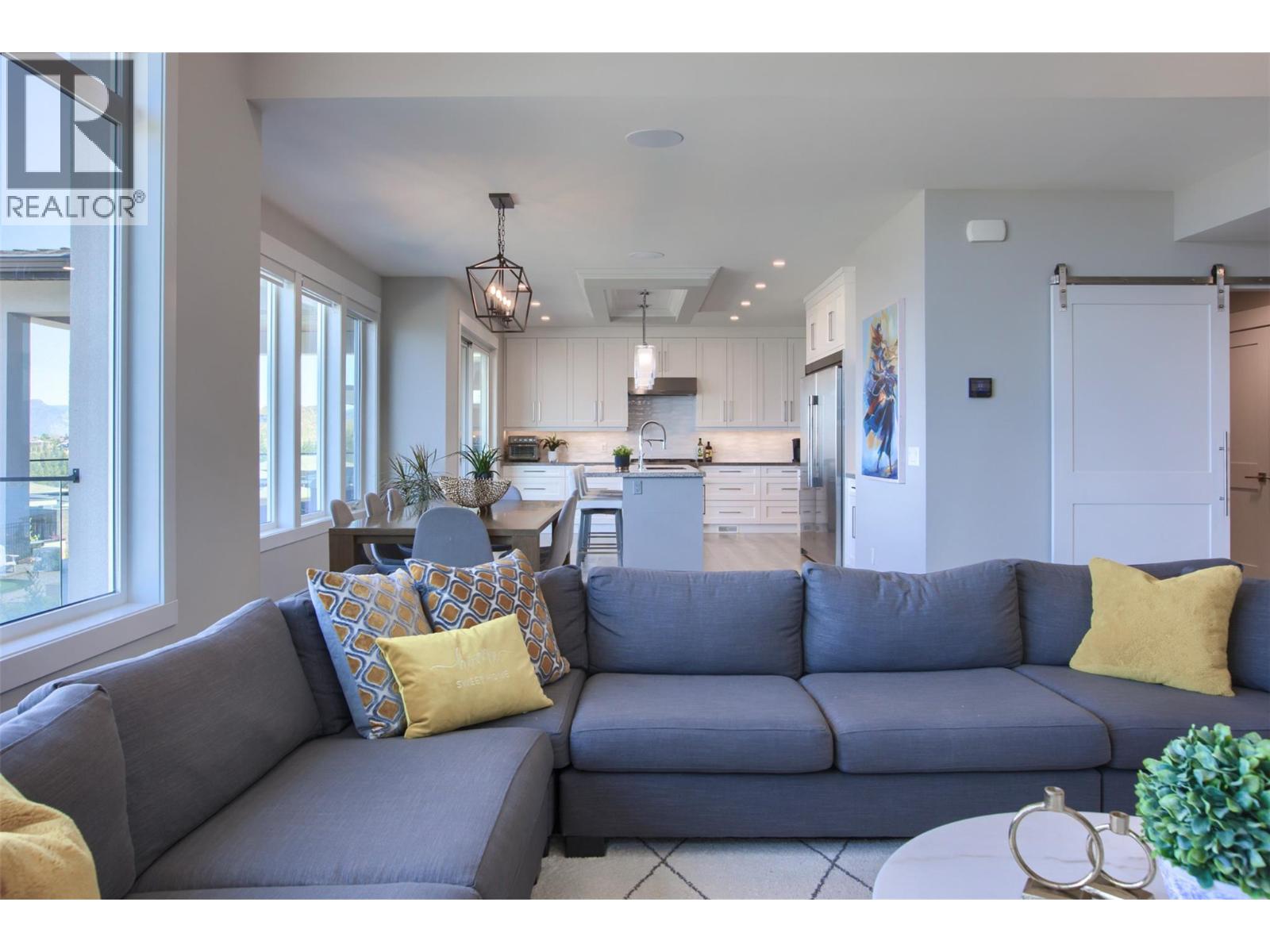  446 Hawk Hill Drive, Kelowna