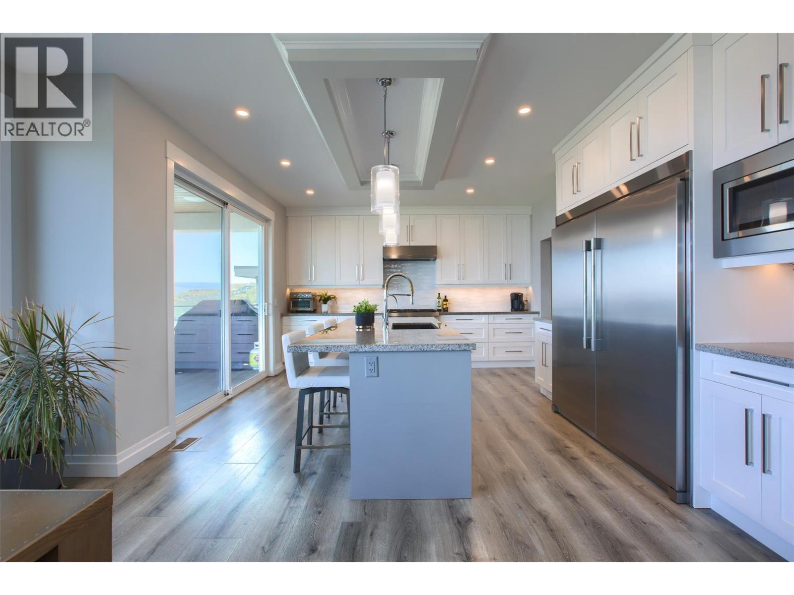  446 Hawk Hill Drive, Kelowna