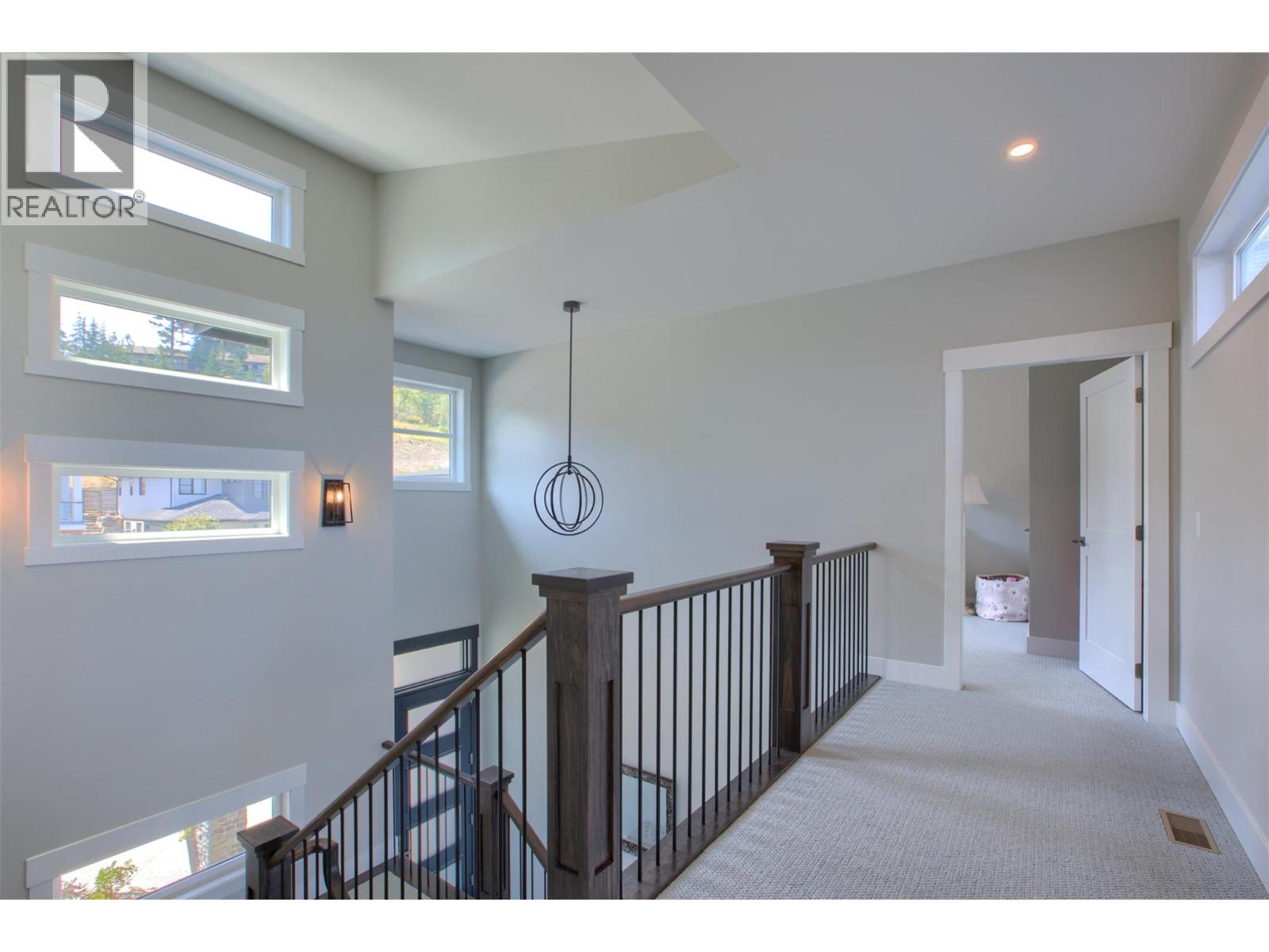  446 Hawk Hill Drive, Kelowna