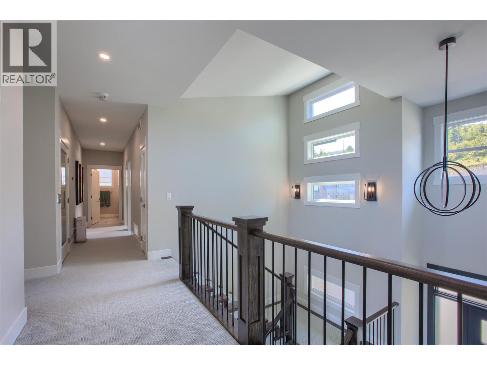  446 Hawk Hill Drive, Kelowna
