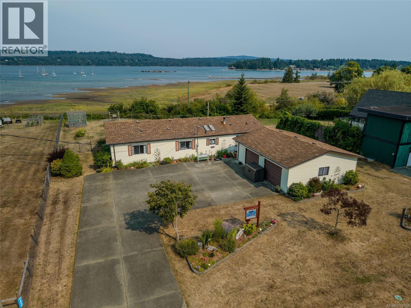 7442 Yake Rd, Fanny Bay