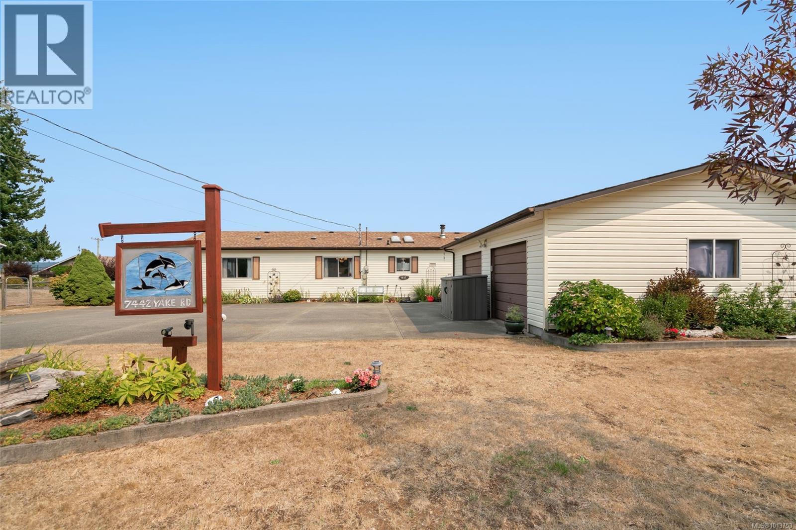 7442 Yake Rd, Fanny Bay