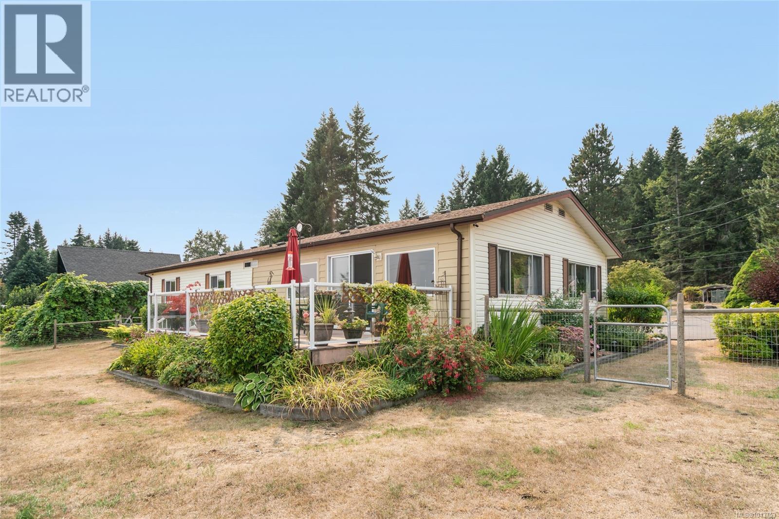 7442 Yake Rd, Fanny Bay