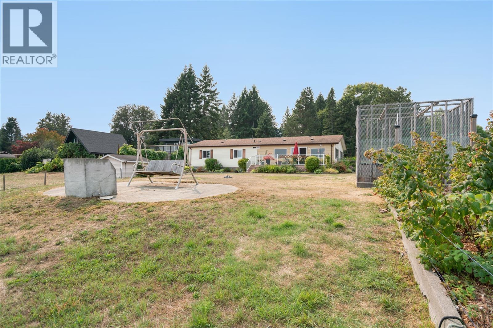 7442 Yake Rd, Fanny Bay