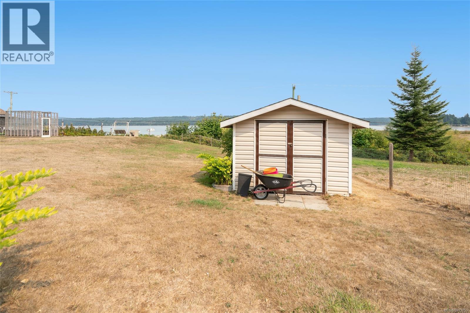 7442 Yake Rd, Fanny Bay