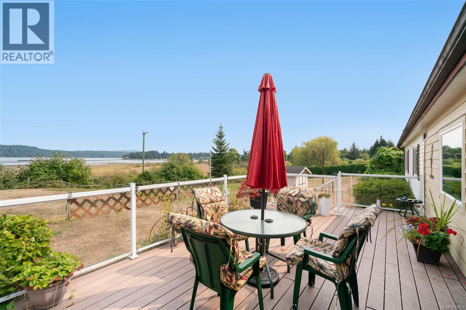 7442 Yake Rd, Fanny Bay