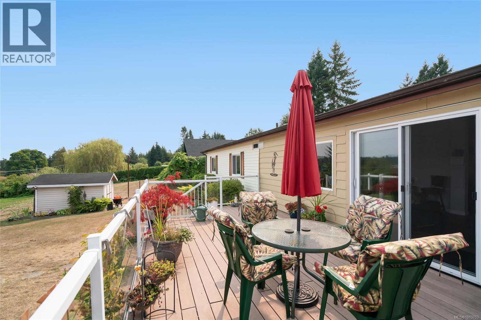 7442 Yake Rd, Fanny Bay