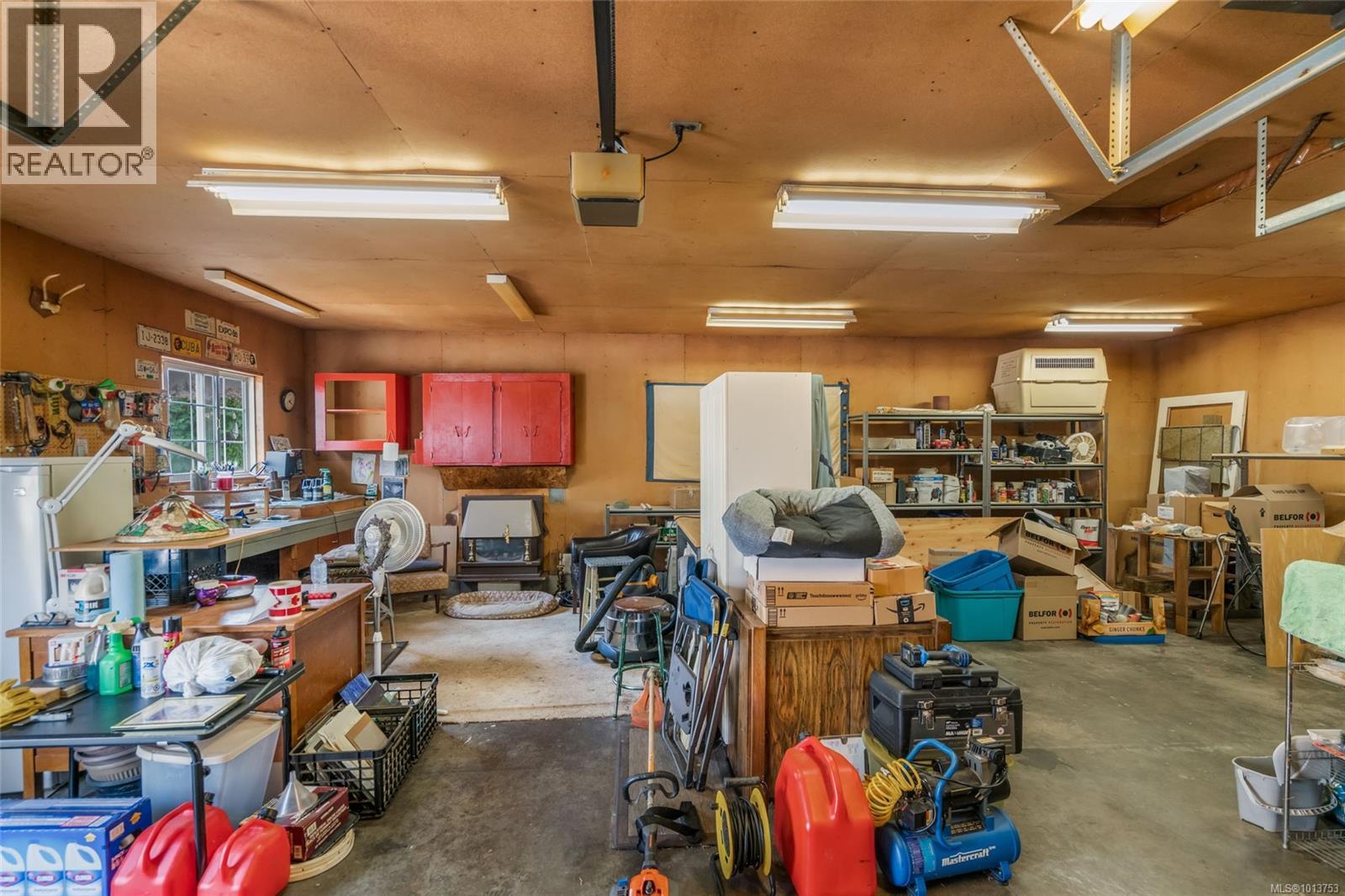 7442 Yake Rd, Fanny Bay