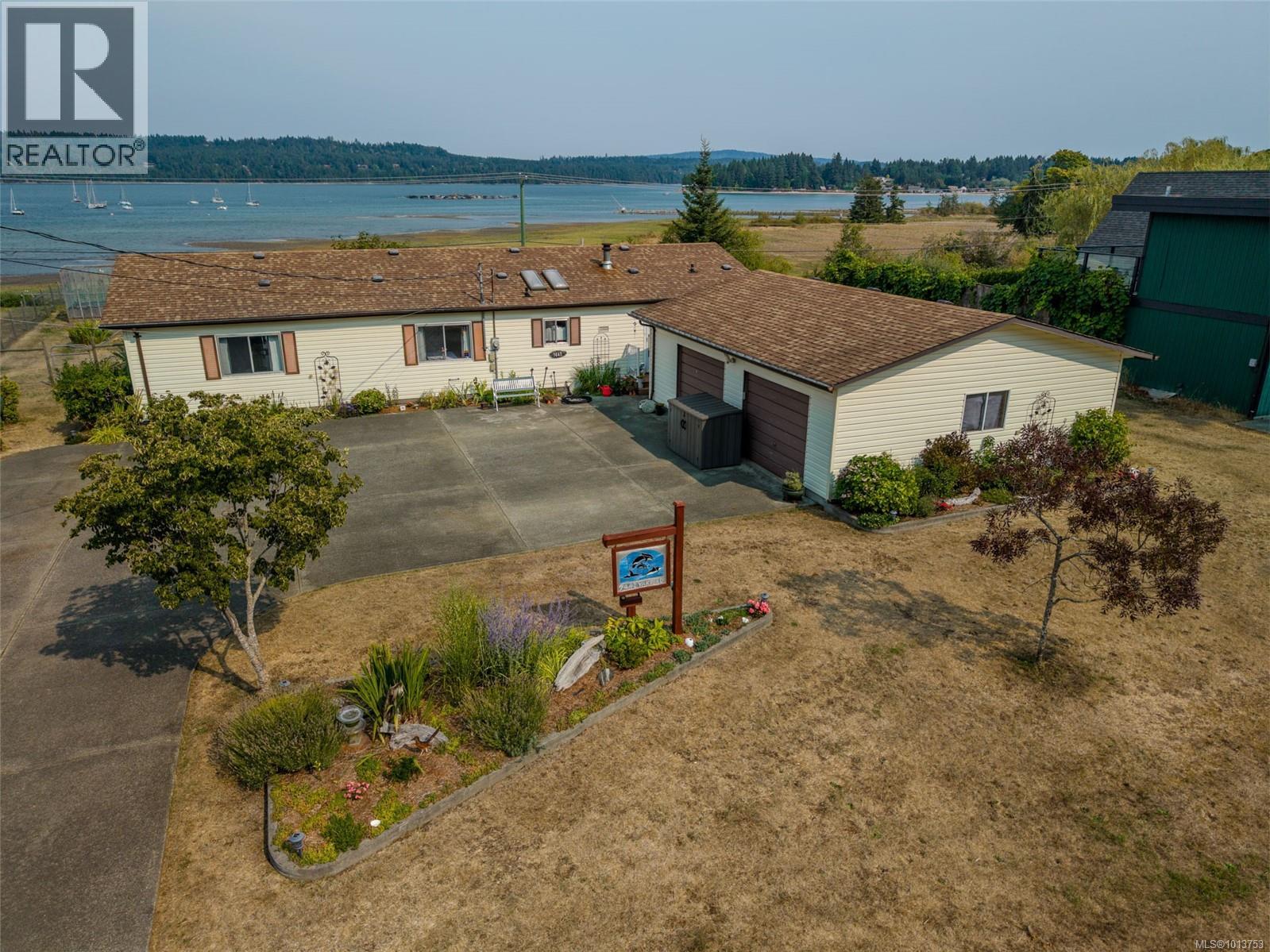 7442 Yake Rd, Fanny Bay