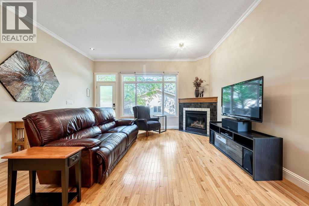 Single Family House for Sale in   Avenue NE Renfrew Calgary 