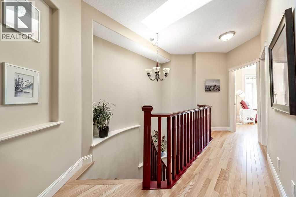 Single Family House for Sale in   Avenue NE Renfrew Calgary 