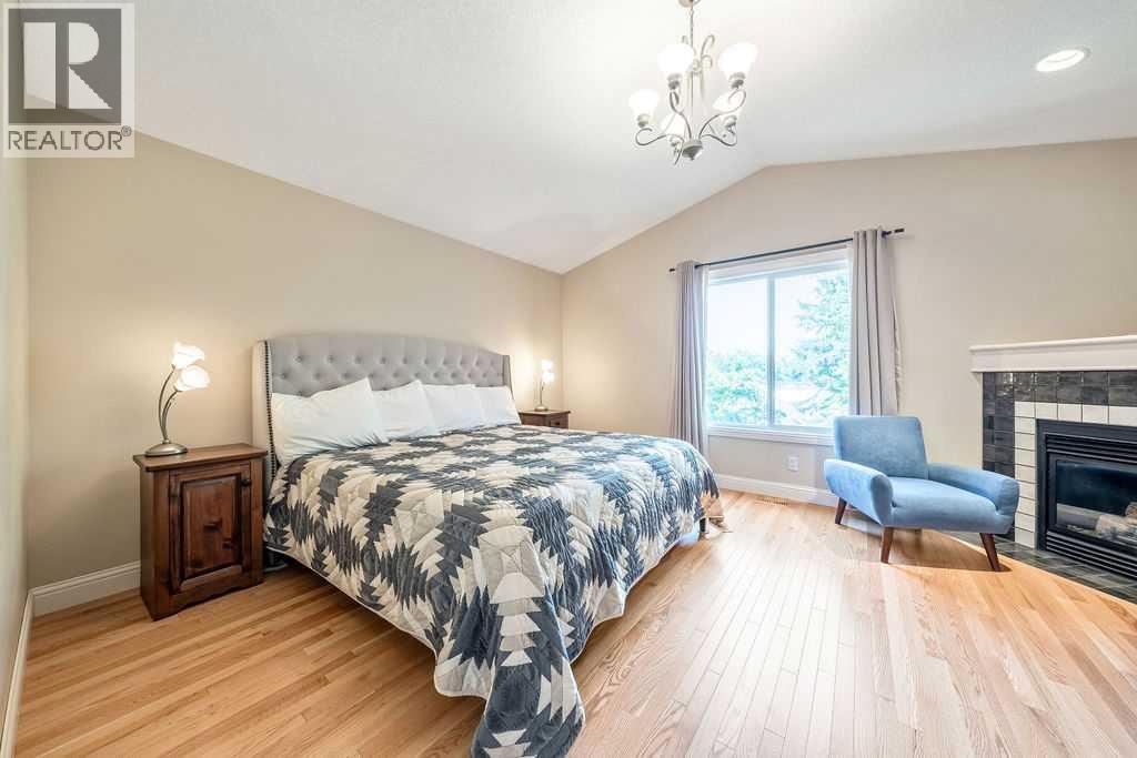 Single Family House for Sale in   Avenue NE Renfrew Calgary 