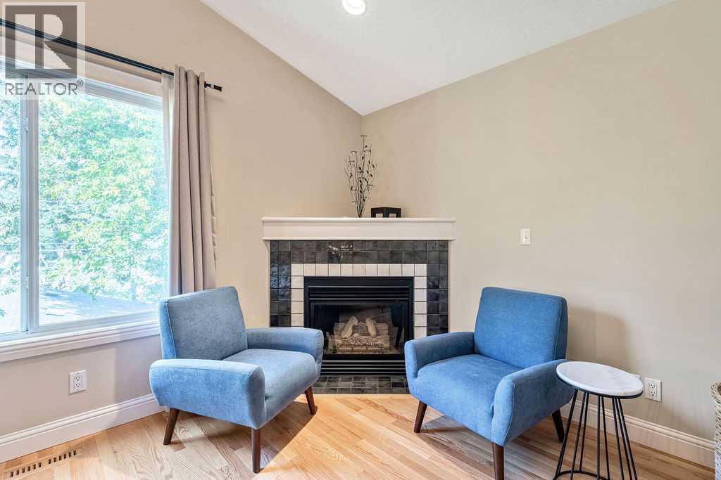 Single Family House for Sale in   Avenue NE Renfrew Calgary 