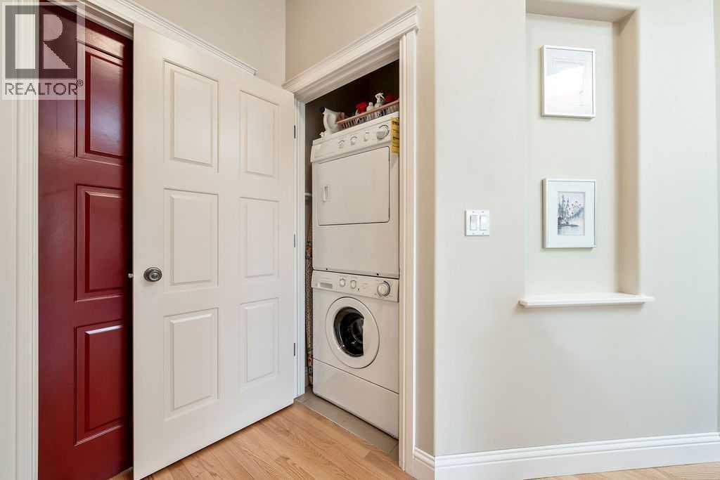 Single Family House for Sale in   Avenue NE Renfrew Calgary 