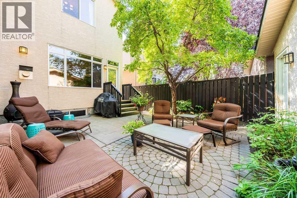 Single Family House for Sale in   Avenue NE Renfrew Calgary 
