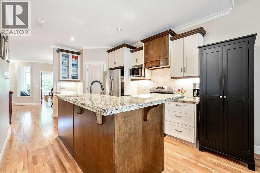 Single Family House for Sale in   Avenue NE Renfrew Calgary 