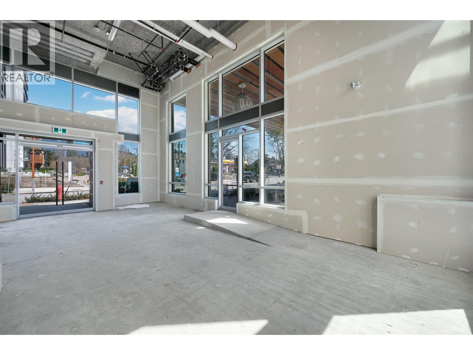 2023 CURLING ROAD, North Vancouver