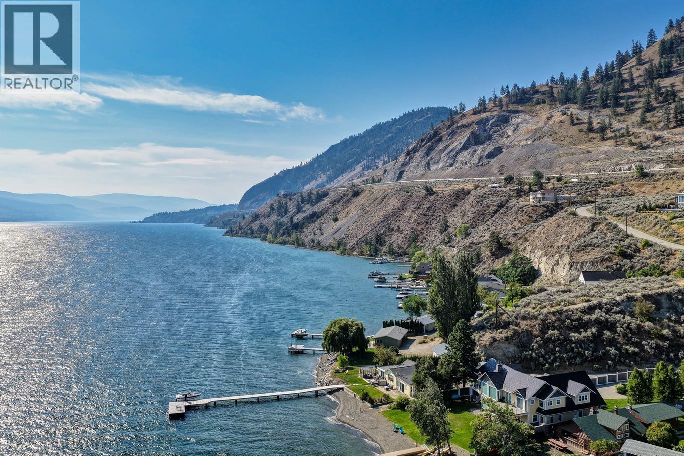 475 North Beach Road, Summerland